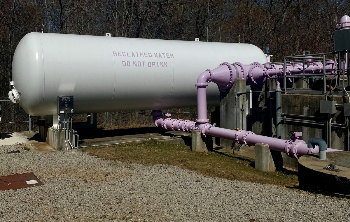 Reclaimed water tank