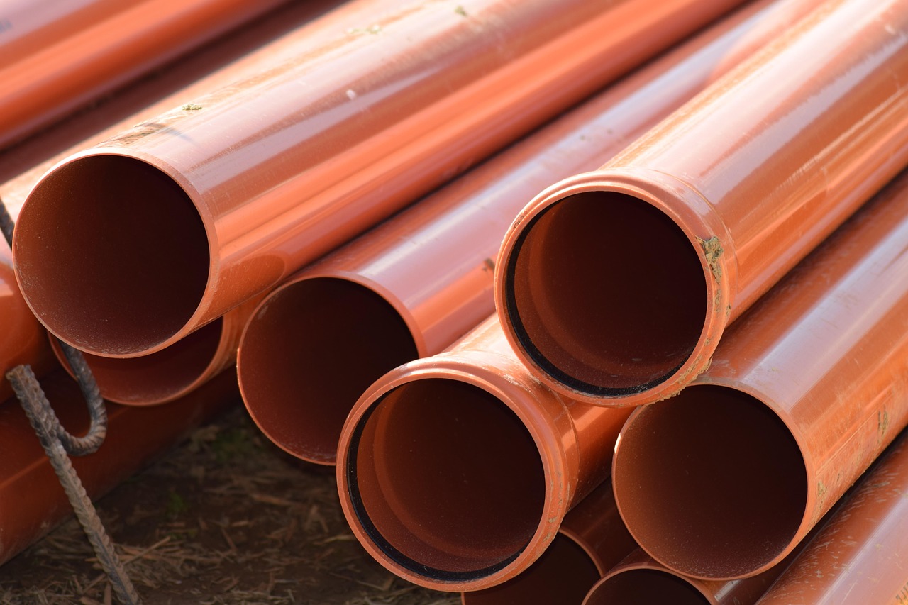 Pipes stacked to be installed.
